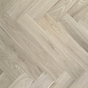 Solid Oak Herringbone 600x120x18